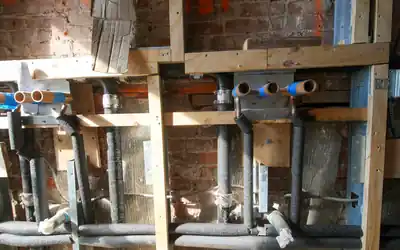 Water heater seismic strapping